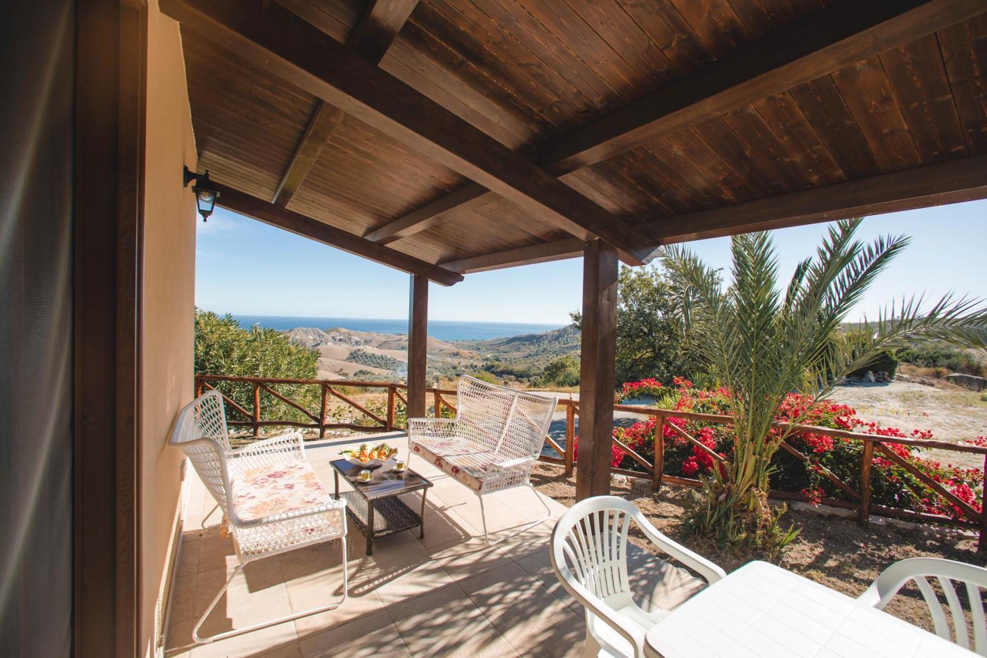 Calami - Villa Romeo - Private Apartments With Pool, Seaview & Olive Grove Santa Caterina Dello Ionio Marina المظهر الخارجي الصورة