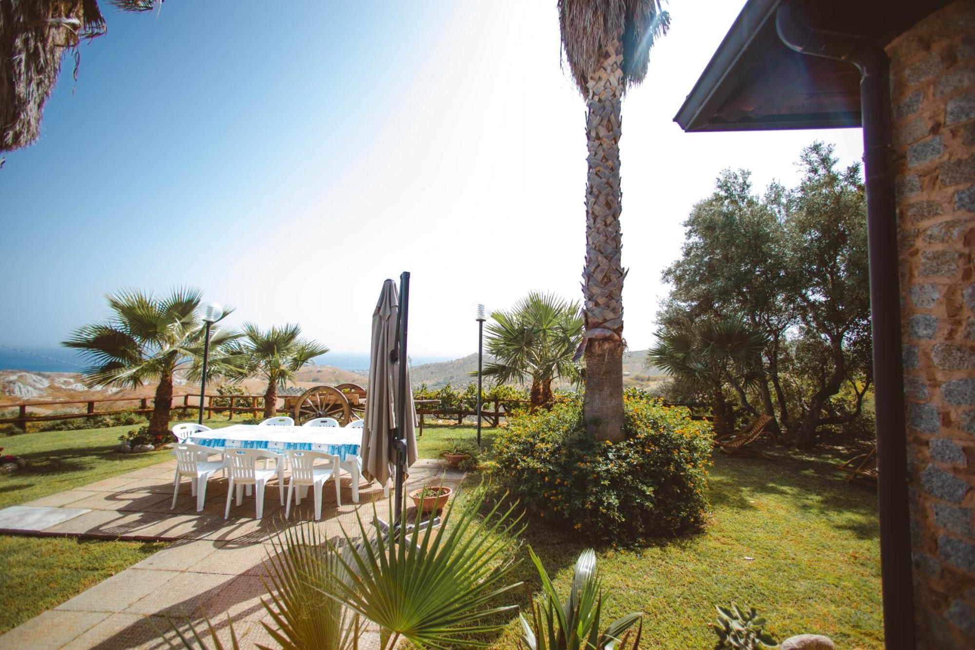 Calami - Villa Romeo - Private Apartments With Pool, Seaview & Olive Grove Santa Caterina Dello Ionio Marina المظهر الخارجي الصورة